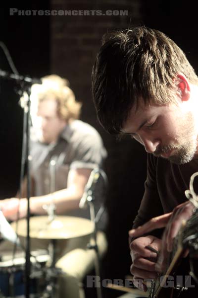 MAPS AND ATLASES - 2011-02-03 - PARIS - La Maroquinerie - Chris Hainey - Erin Elders